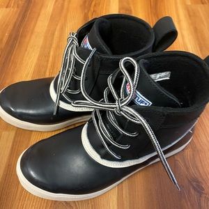 Xtratuf Boots, Women's Ankle 6" Legacy Lace Waterproof Boots Black Size 10 US